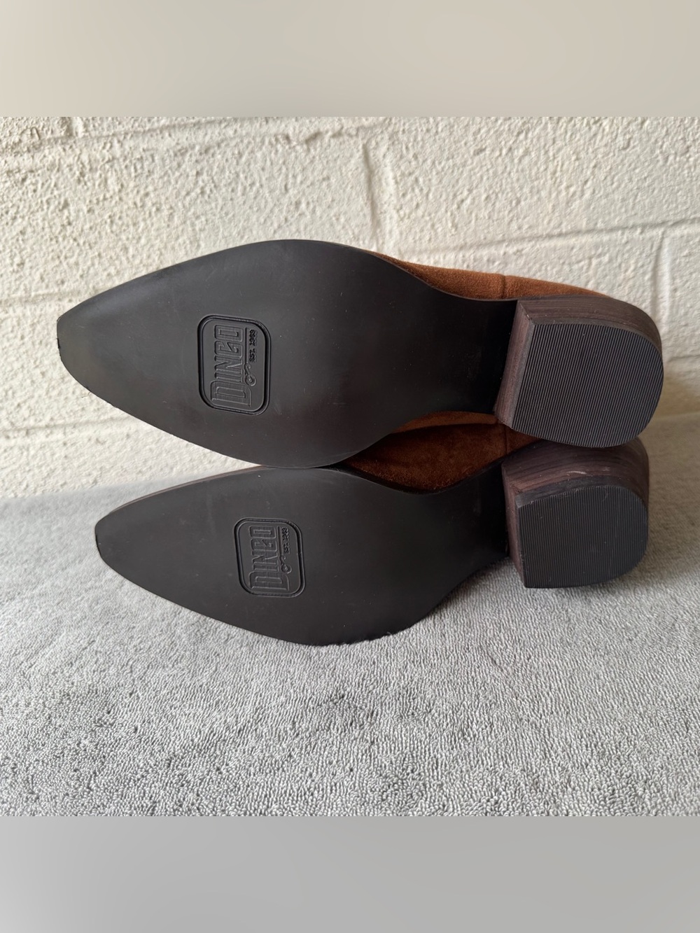 Dingo "Rodeo Queen Bootie Brown Suede & White Calf Hair Size 9.5 - Picture 11 of 11